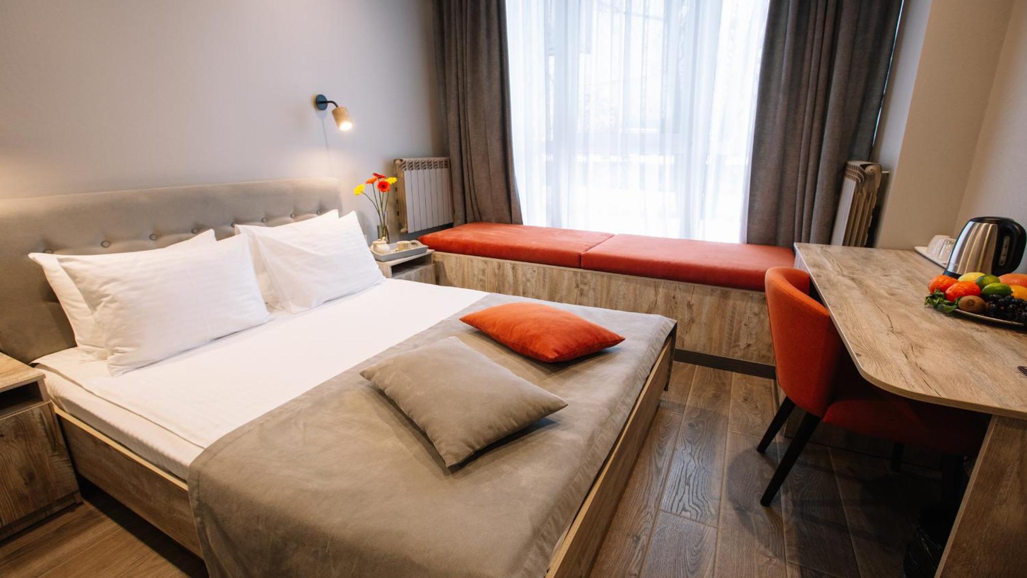 Time Hotel เคียฟ ภายนอก รูปภาพ