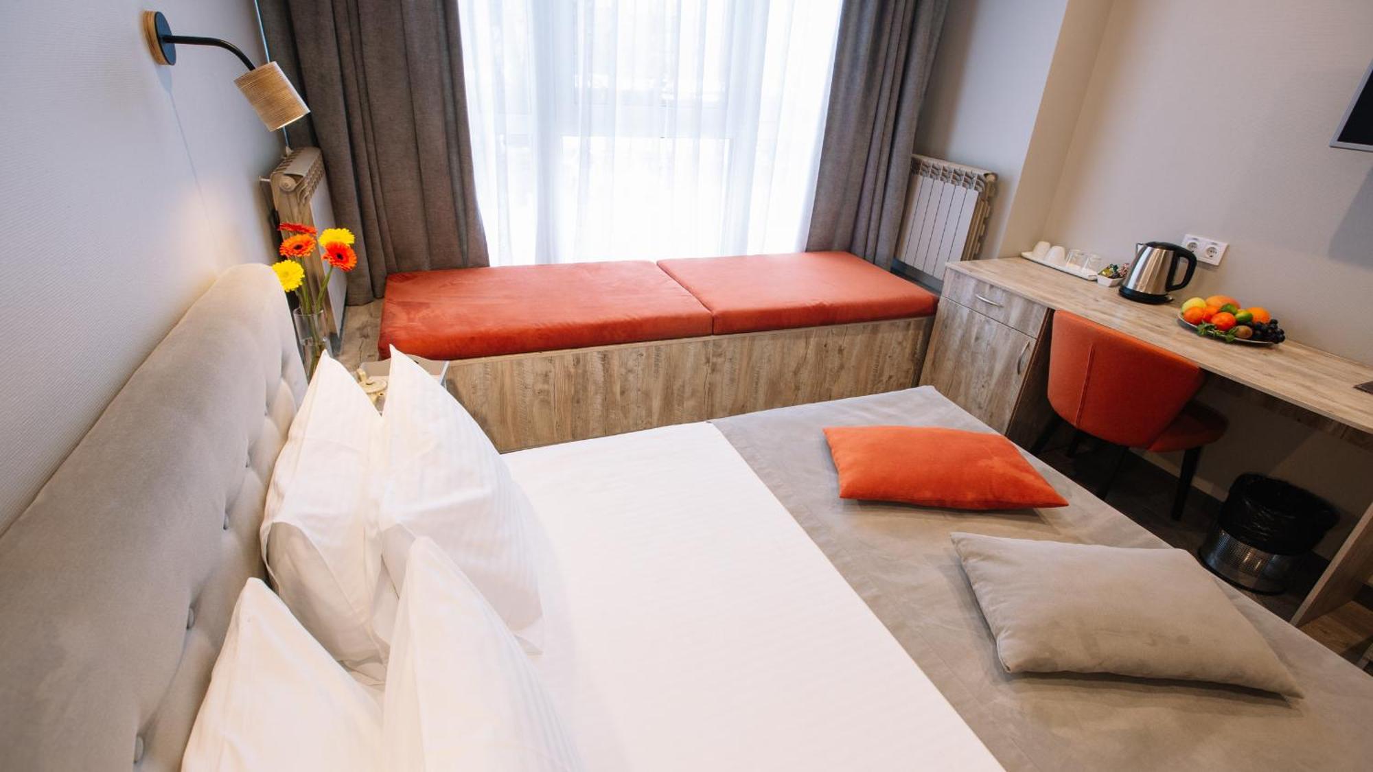 Time Hotel เคียฟ ภายนอก รูปภาพ