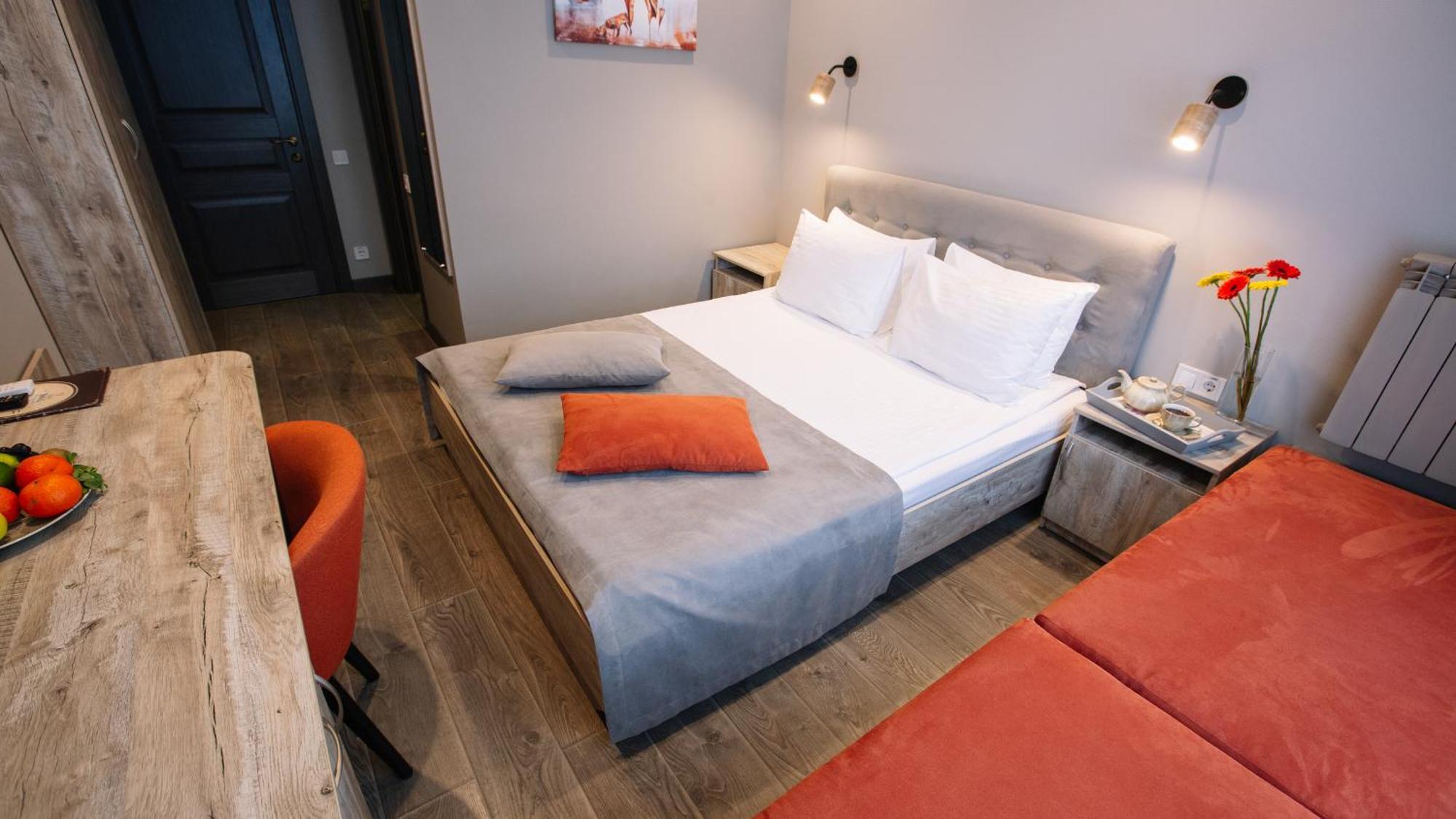 Time Hotel เคียฟ ภายนอก รูปภาพ