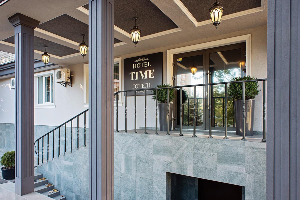 Time Hotel เคียฟ ภายนอก รูปภาพ
